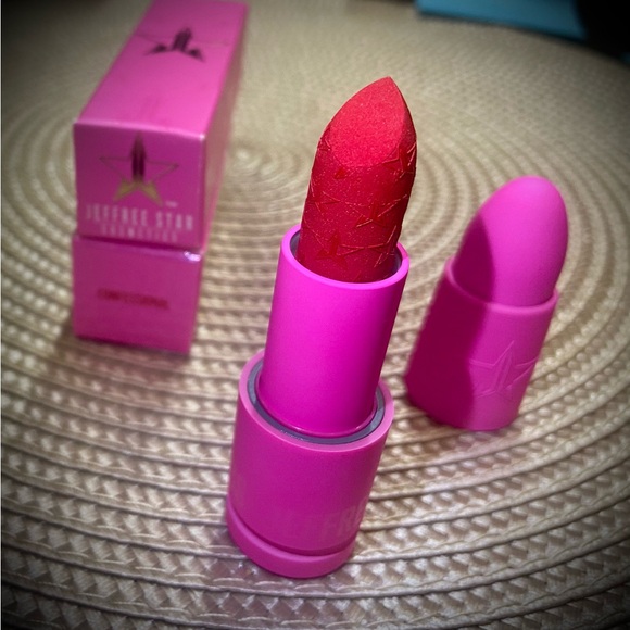 Confessional Jeffree Star Cosmetics Velvet Trap lipstick nwt - Picture 2 of 4